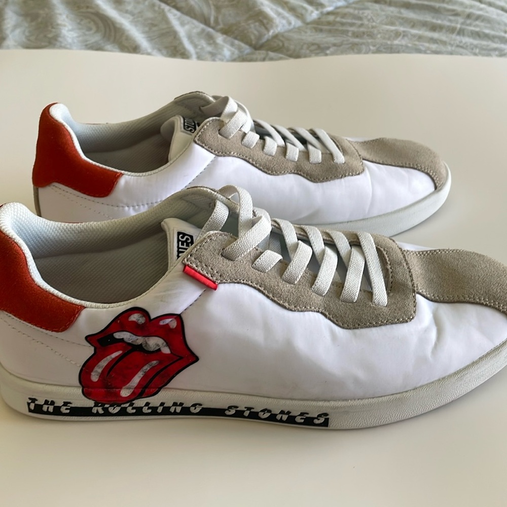 Skechers Rolling Stones Sneakers  Mens Size 9.5 White  Hands Free SlipOn